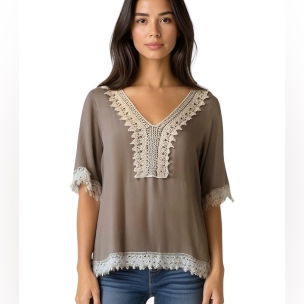 WEST KEI Tan Crochet Trim 3/4 Sleeve V Neck Long Fit Tunic Top S